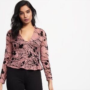 DYNAMITE BLACK PINK LACE FLORAL V-NECK PEPLUM BLOUSE NEW WITHOUT TAG